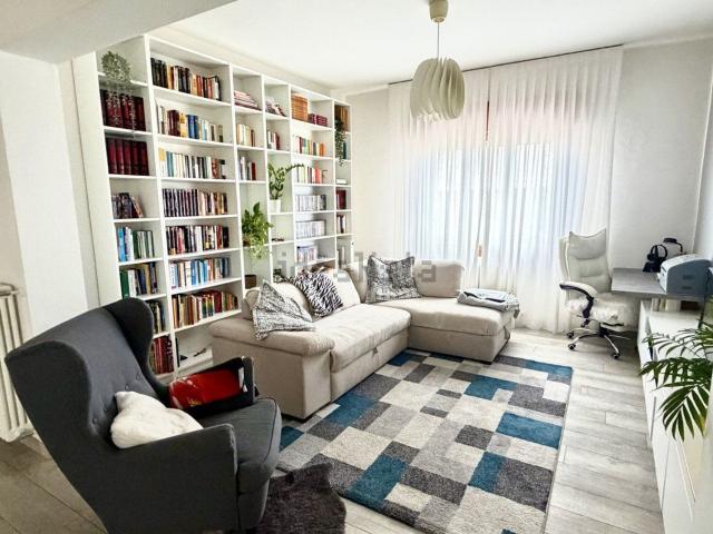 Villetta bifamiliare in vendita di 180 m² in Via San Pio X, 34