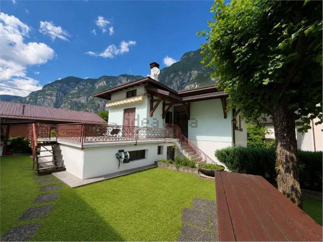 Case e ville in vendita di 180 m² in Via San Rocco, 13