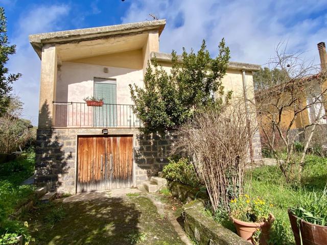 Case e ville in vendita di 180 m² in Via Sanremo, 1