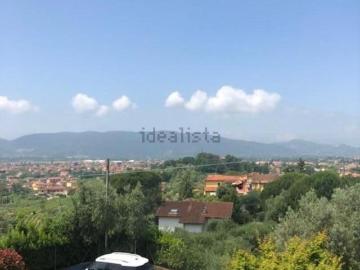 Case e ville in vendita di 180 m² in Via Paradiso