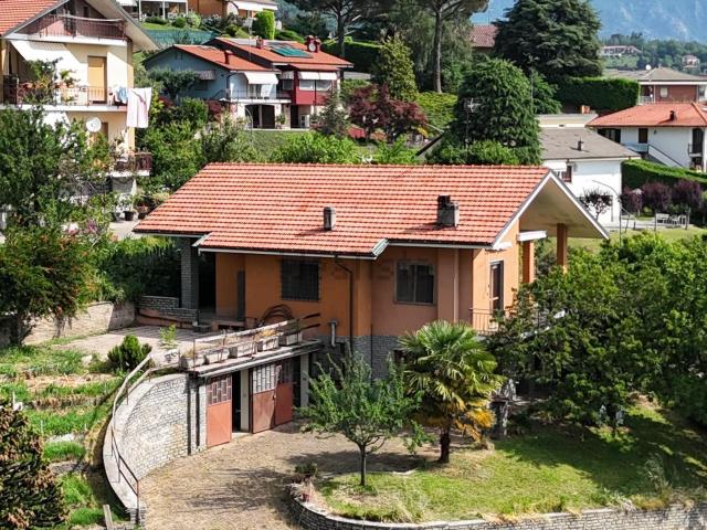 Case e ville in vendita di 180 m² in Via Pramartino