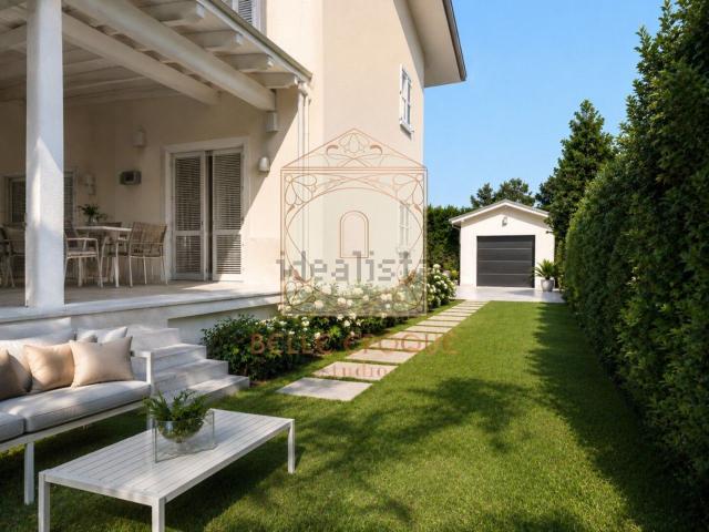 Case e ville in vendita di 180 m² in Via Tagliamento, 1