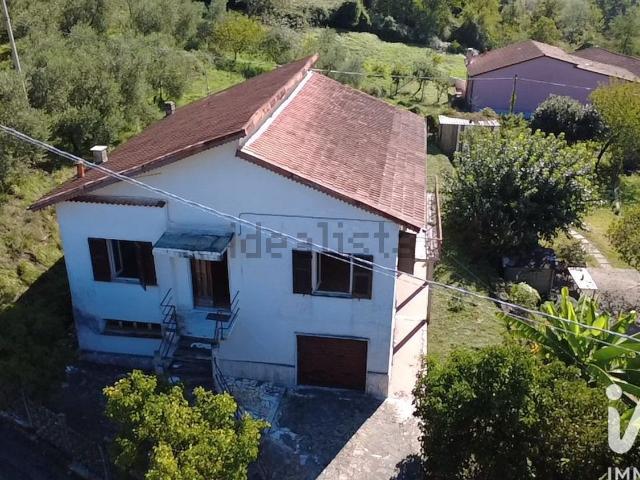 Case e ville in vendita di 180 m² in Via Termine, 3
