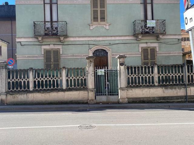 Case e ville in vendita di 180 m² in Viale Giuseppe Mazzini, 38