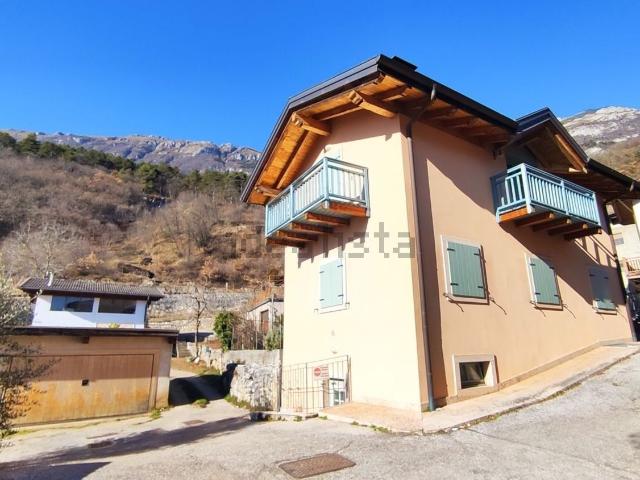 Case e ville in vendita di 180 m² in Vicolo del Soradòm, 6