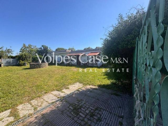 Case e ville in vendita di 180 m² in Vicolo delle Mimose, 1