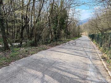 Case e ville in vendita di 180 m² in Località Piani Uggi