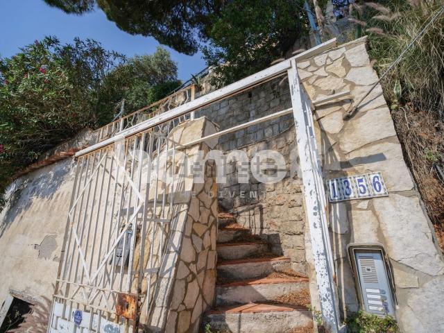 Case e ville in vendita di 180 m² in Lungomare Cristoforo Colombo, 1356