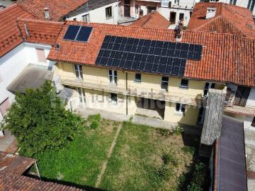 Case e ville in vendita di 180 m² in Piazza Cesre Battisti, 22