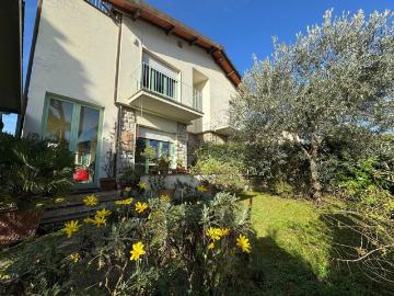 Case e ville in vendita di 181 m² in Via del Secco
