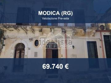 Case e ville in vendita di 181 m² in Vico Natoli, 12