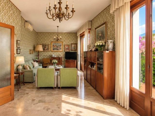 Case e ville in vendita di 182 m²