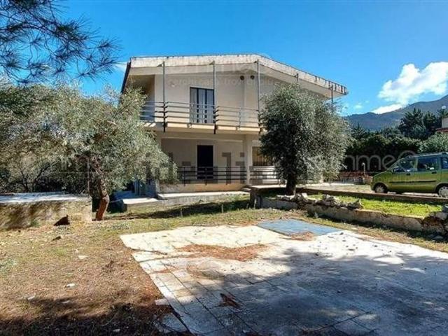 Case e ville in vendita di 182 m²