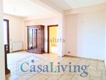 Case e ville in vendita di 182 m² in Via Esterna Valle Cuba, 34