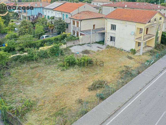 Case e ville in vendita di 182 m² in Via Muri Bianchi