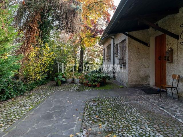 Case e ville in vendita di 182 m² in Via R. Koch