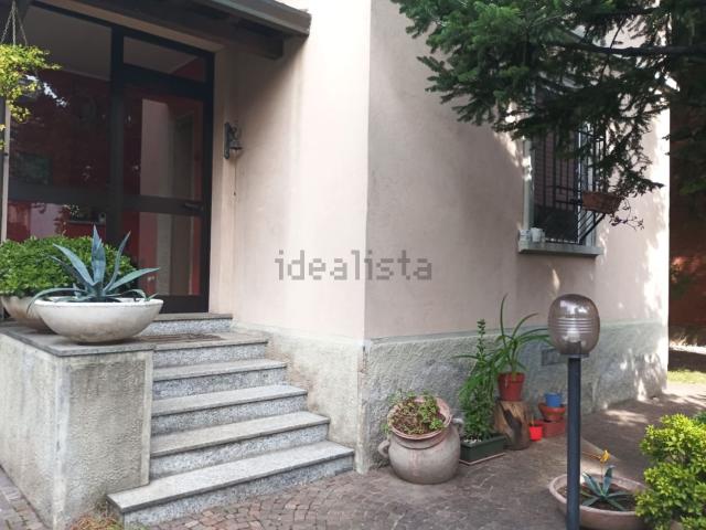 Case e ville in vendita di 182 m² in Via Villafranca