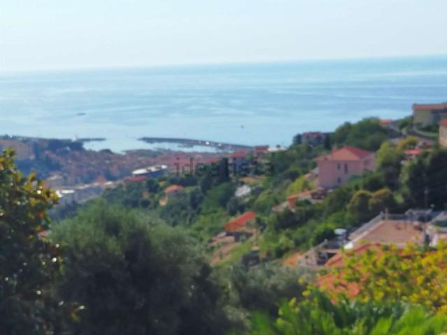 Case e ville in vendita di 182 m² in Strada San Bartolomeo, 150