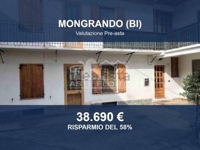 Case e ville in vendita di 183 m² in Via Ceresane, 26
