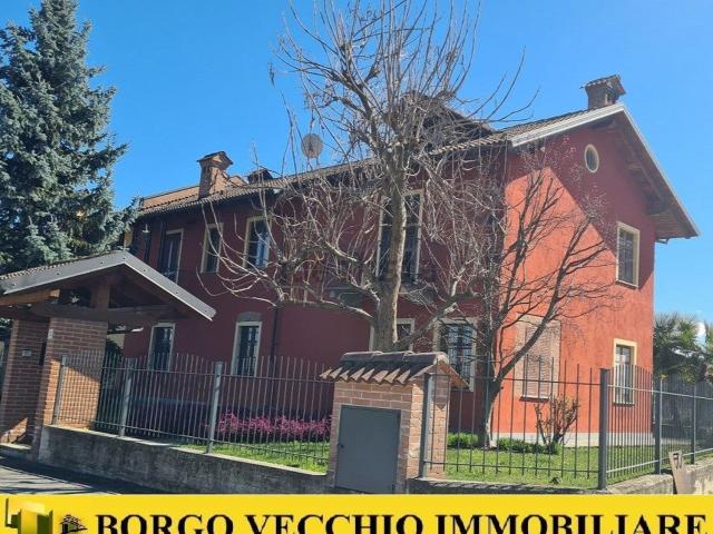 Case e ville in vendita di 183 m² in Via Antica di Vignolo, 33