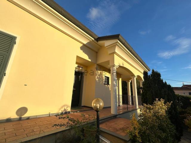 Case e ville in vendita di 184 m²