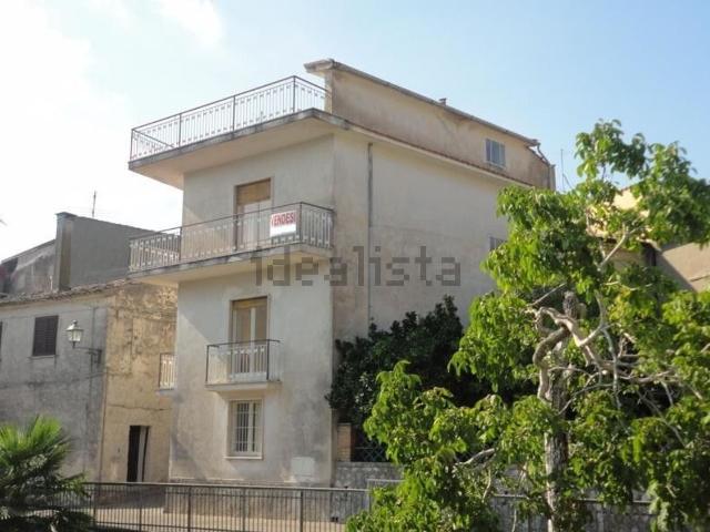 Case e ville in vendita di 184 m²