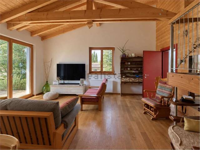 Case e ville in vendita di 220 m²
