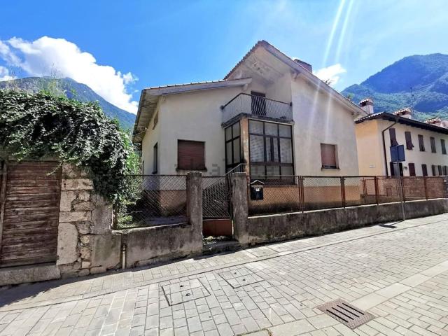 Case e ville in vendita di 184 m²
