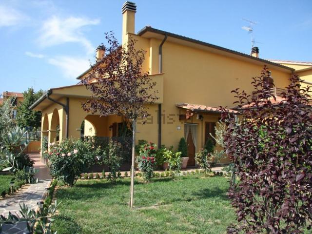Case e ville in vendita di 185 m²