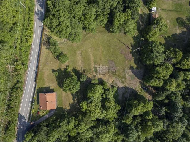 Case e ville in vendita di 185 m² in Via Alto Vergante, 6