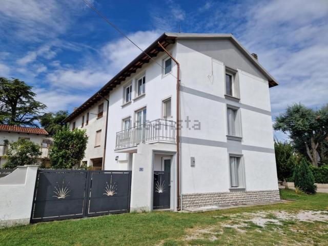 Case e ville in vendita di 185 m² in Via Gorizia, 54