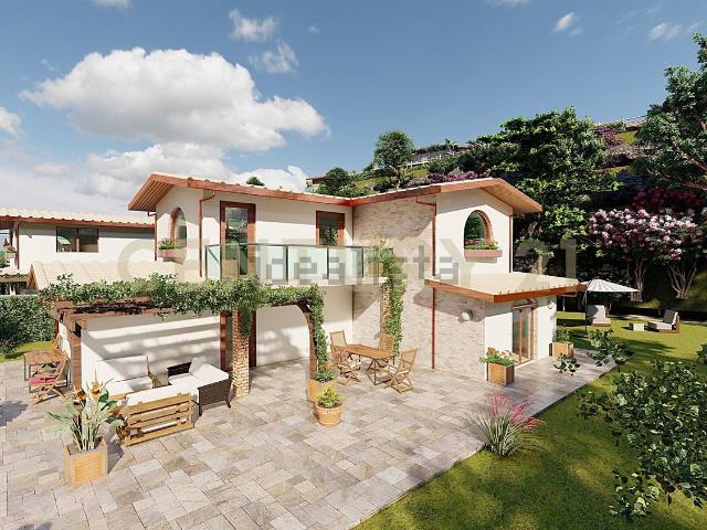 Case e ville in vendita di 185 m² in Via Giuseppe Verdi
