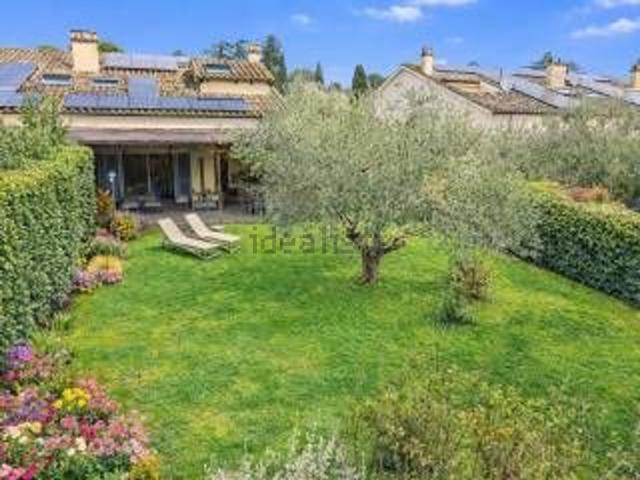 Case e ville in vendita di 185 m² in Via Monte Caminetto