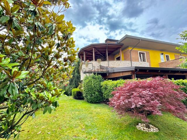 Case e ville in vendita di 185 m² in Contrada Acquafredda