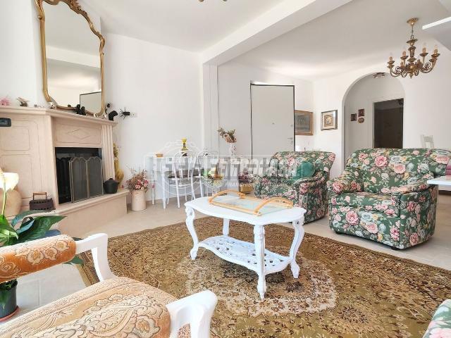 Case e ville in vendita di 185 m² in Strada Comunale Pricci
