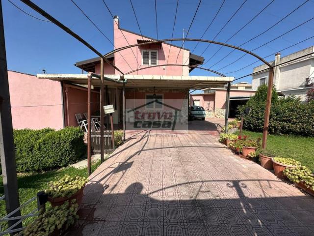 Case e ville in vendita di 185 m² in Strada Circuito