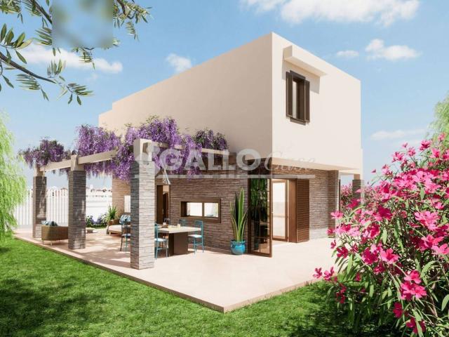 Case e ville in vendita di 185 m² in Strada Statale 18 Tirrena Inferiore