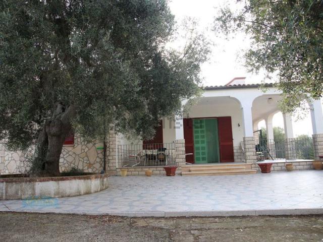 Case e ville in vendita di 186 m² in Via Foresta