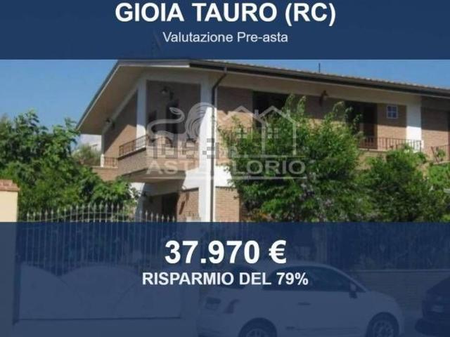 Case e ville in vendita di 186 m² in Strada Statale 111