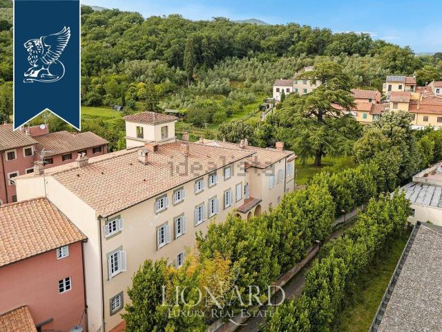 Case e ville in vendita di 1878 m²