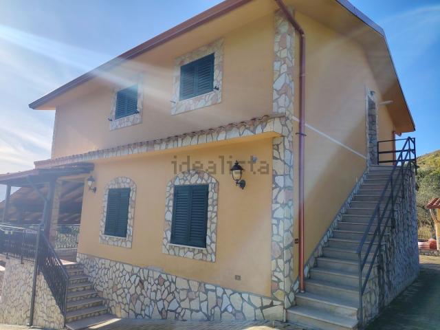 Case e ville in vendita di 187 m² in Contrada Suvarelli
