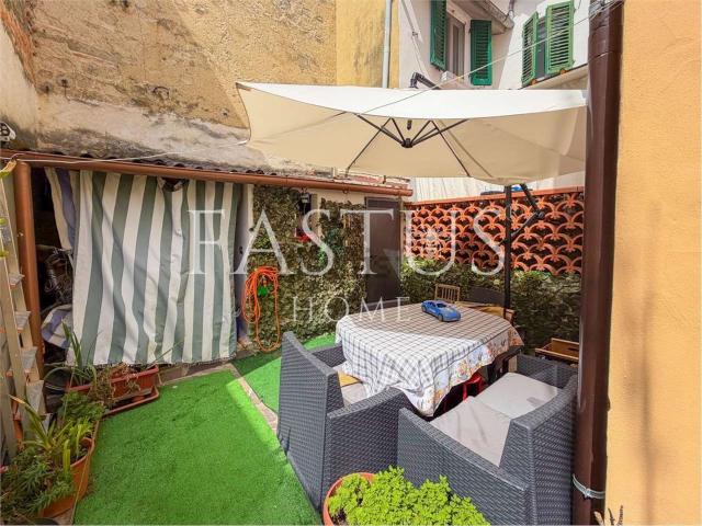Case e ville in vendita di 187 m² in Strada Statale Fiorentina, 678