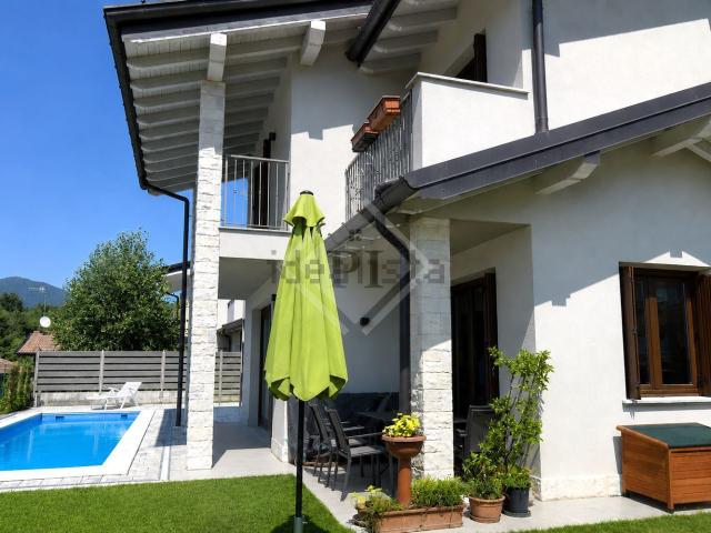 Case e ville in vendita di 188 m²