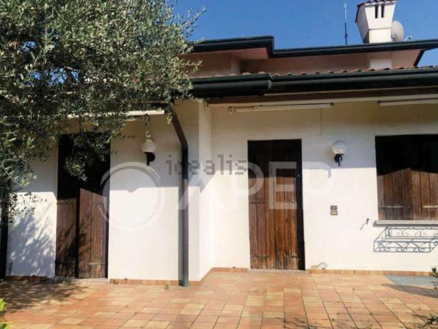 Case e ville in vendita di 188 m² in Via San Stefano, 4