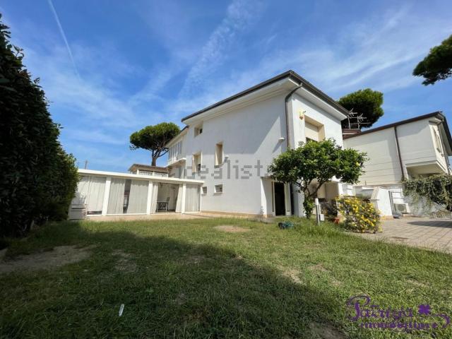 Case e ville in vendita di 189 m²