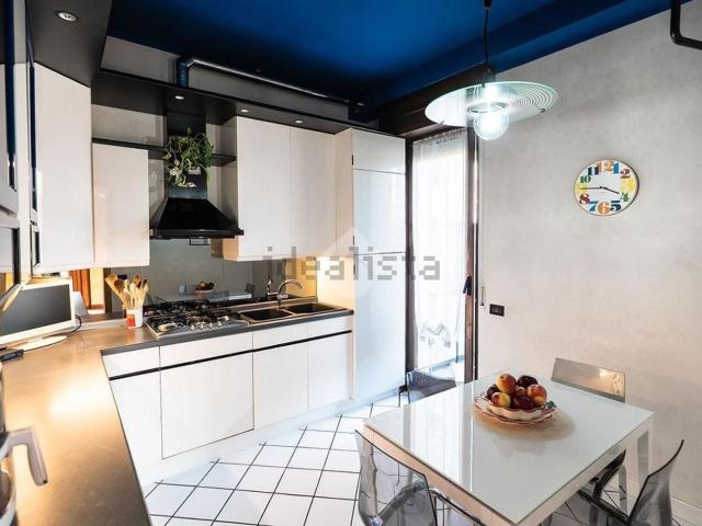 Case e ville in vendita di 189 m² in Via Fratelli Bandiera, 15
