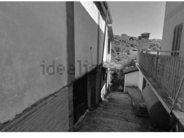 Case e ville in vendita di 189 m² in Via Panicelli, 25