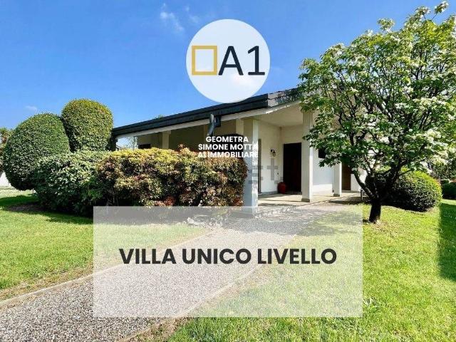 Case e ville in vendita di 190 m² in Via Monte Resegone