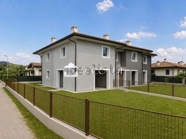 Case e ville in vendita di 190 m² in Viale Tiziano