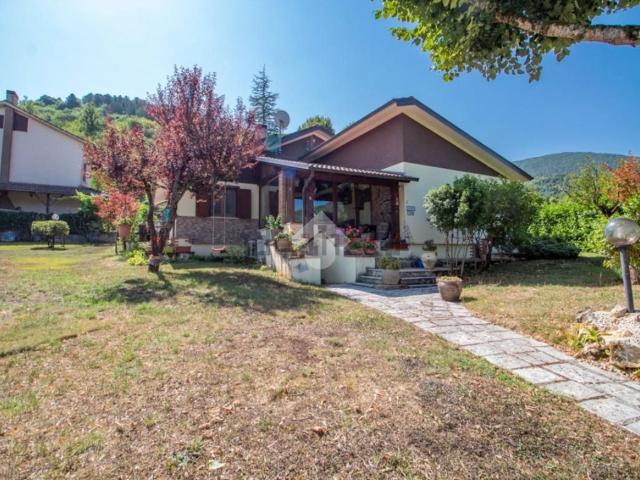Case e ville in vendita di 190 m²